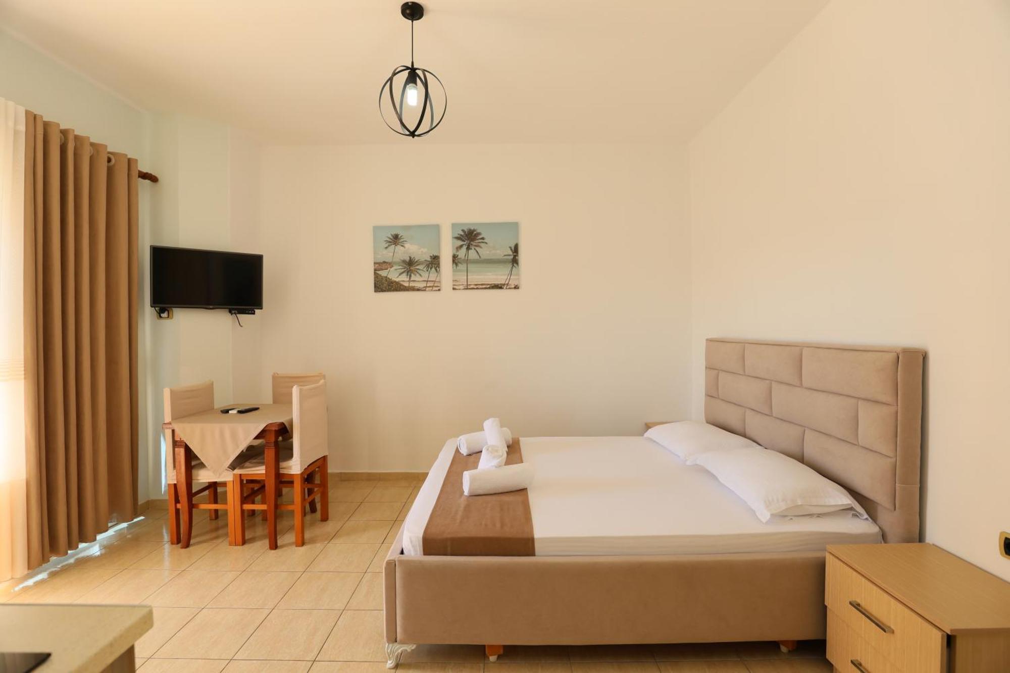Michelle Apartments Ksamil Esterno foto