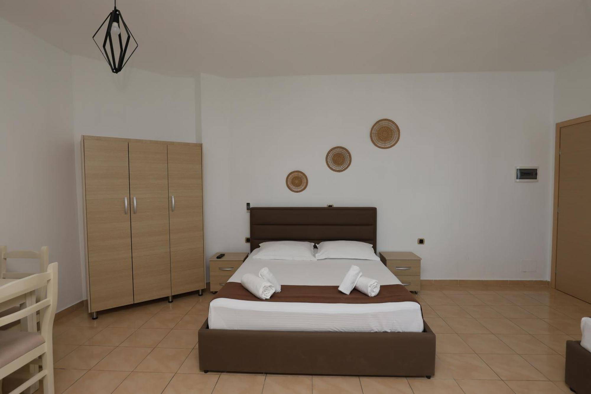 Michelle Apartments Ksamil Esterno foto