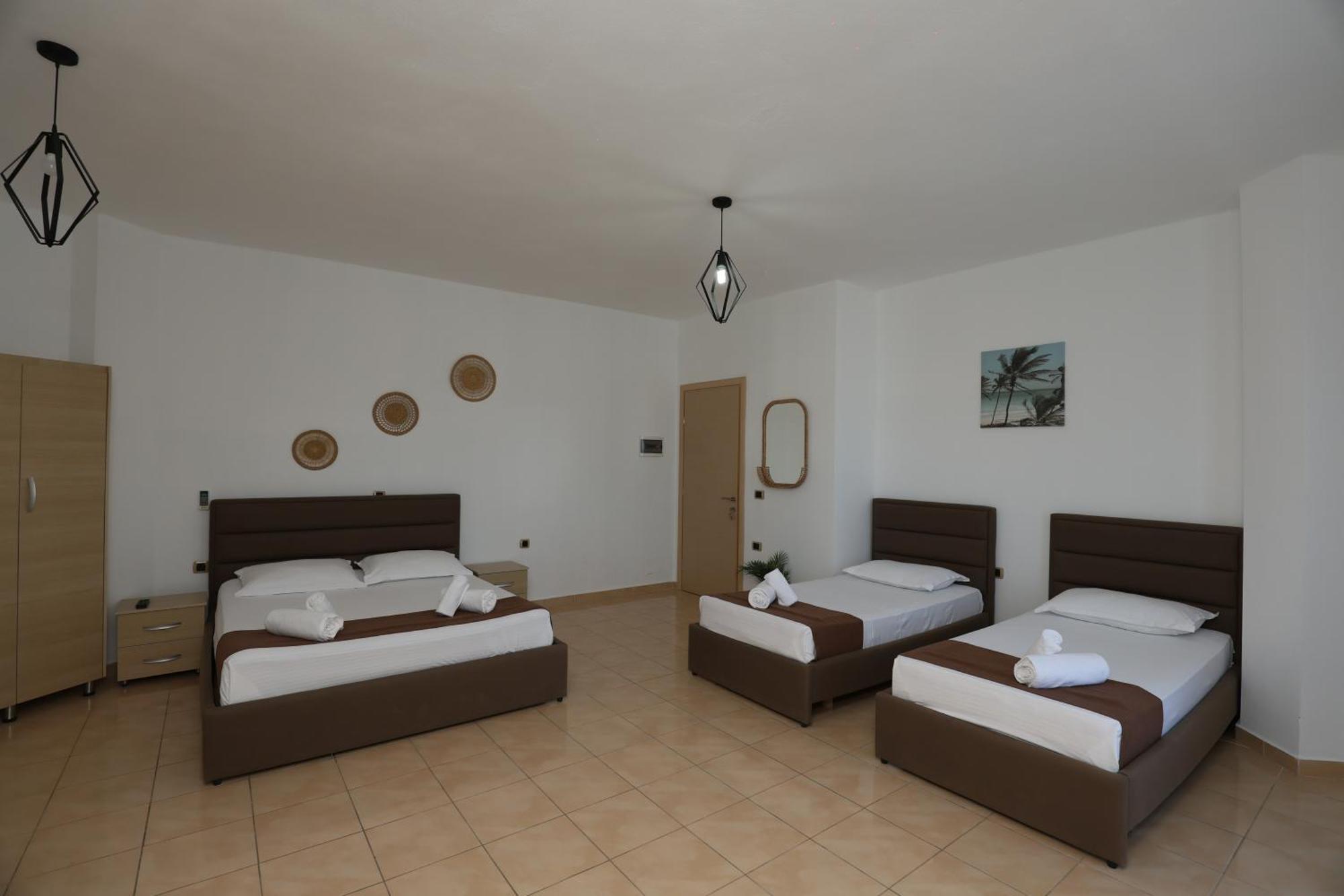 Michelle Apartments Ksamil Esterno foto