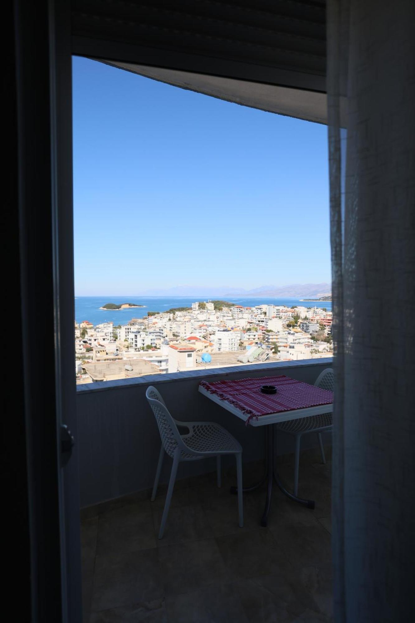 Michelle Apartments Ksamil Esterno foto