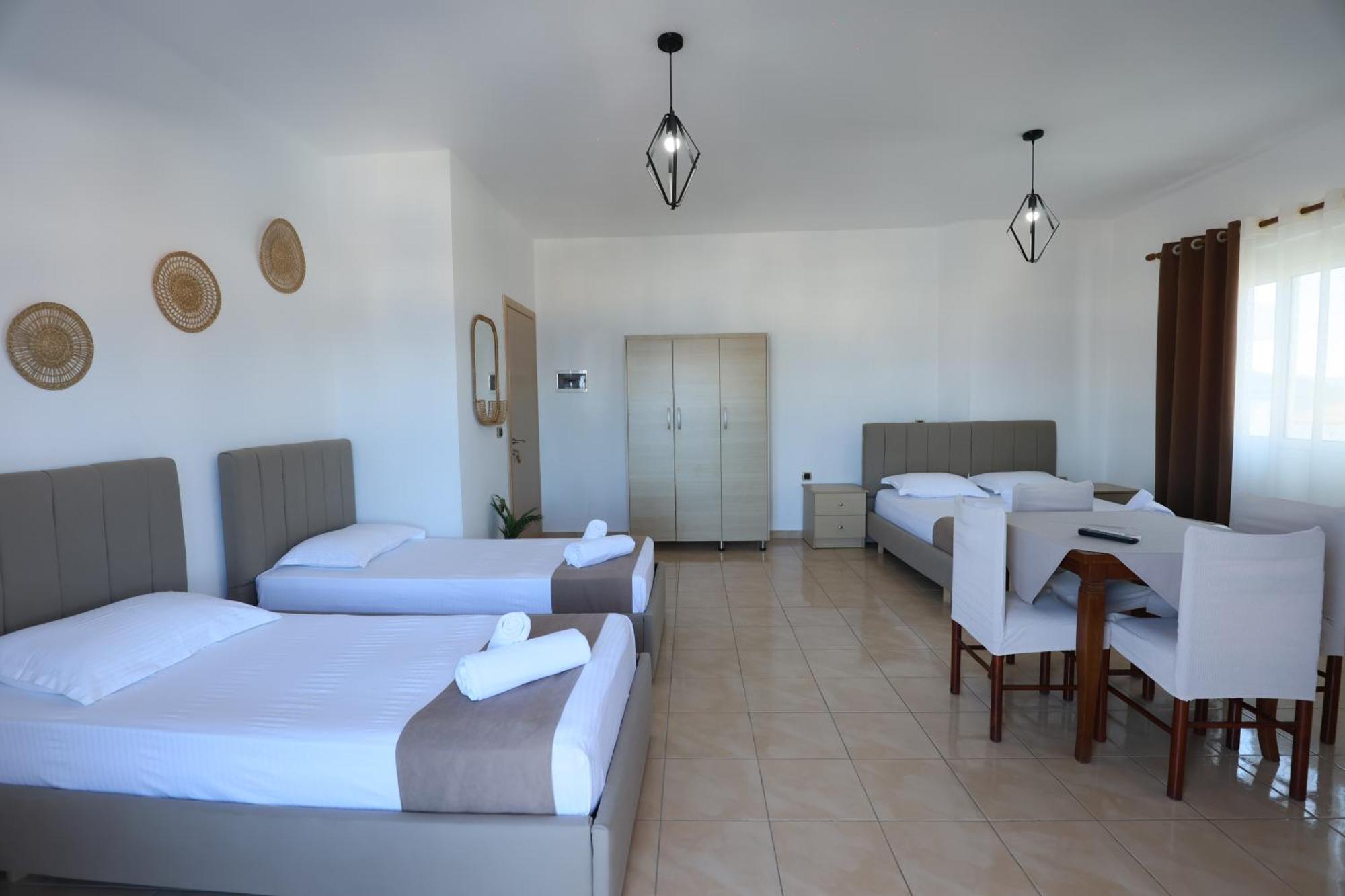Michelle Apartments Ksamil Esterno foto