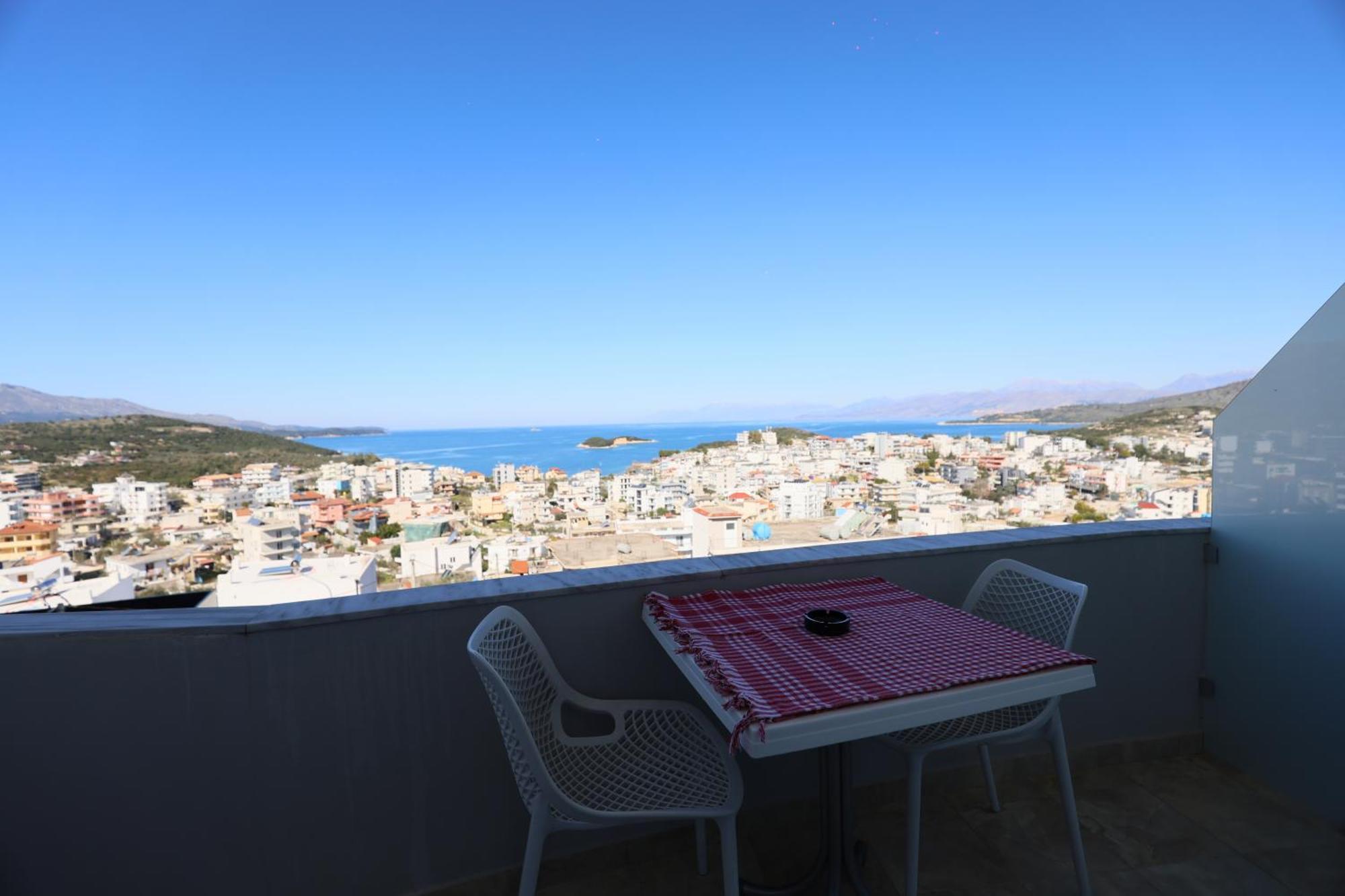 Michelle Apartments Ksamil Esterno foto